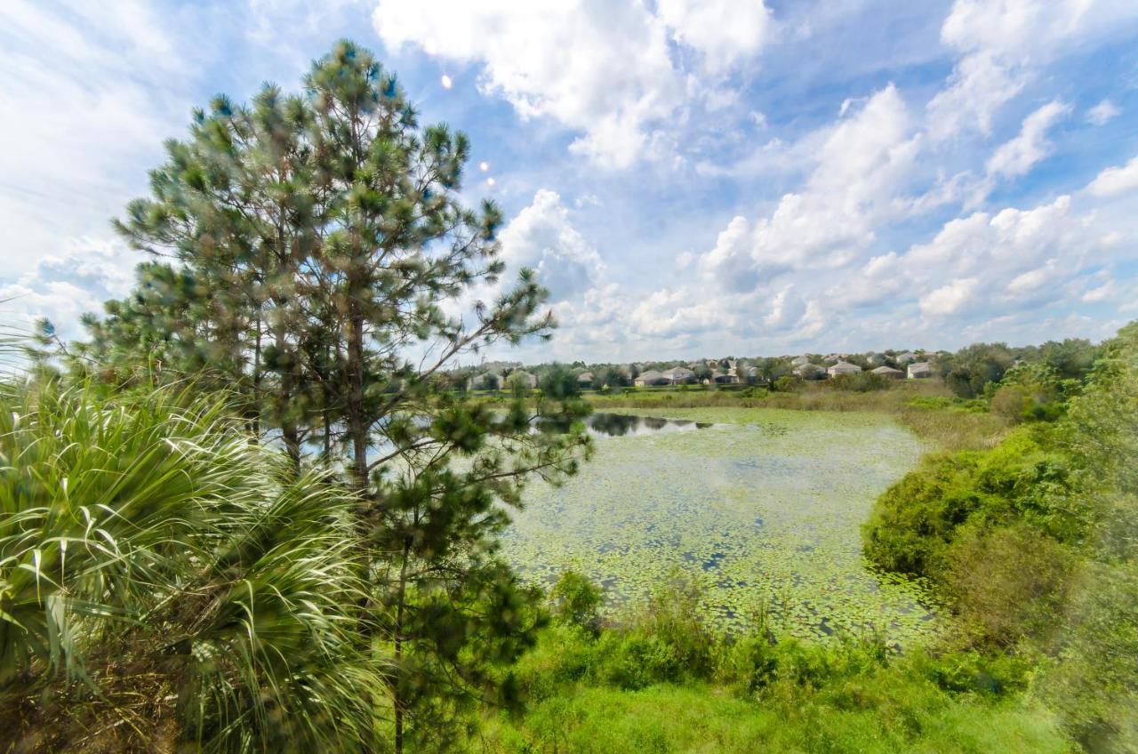 Updated Lakeview Condo, Minutes From Disney オーランド エクステリア 写真